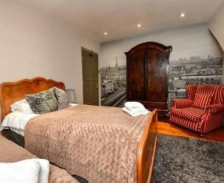 Quirky 4 Bedroom Apartment With Terrace Cardiff Exterior photo